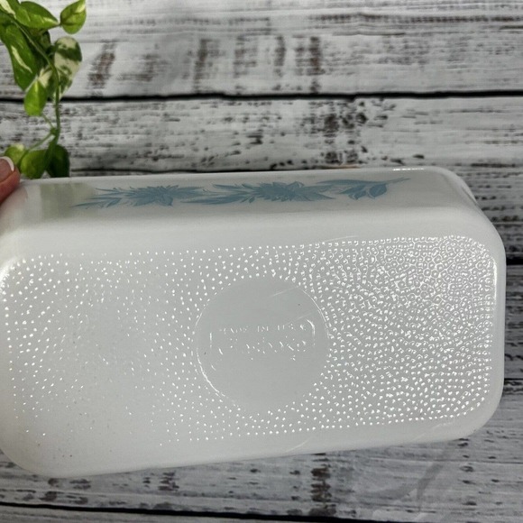 Vintage GLASBAKE Loaf Pan White Blue Flowers Milk Glass BLUE THISTLE J-522 - Picture 7 of 11